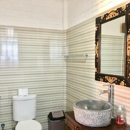 Mikuk Homestay Canggu Buitenkant foto
