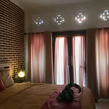 Mikuk Homestay Canggu Buitenkant foto